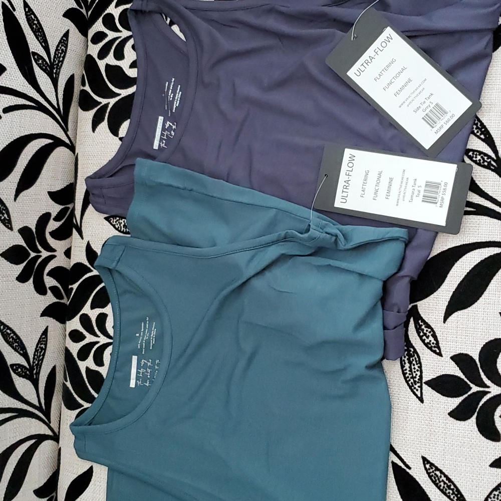 Bundle of 2 Vie Active tanks. Teal and Grey; Small